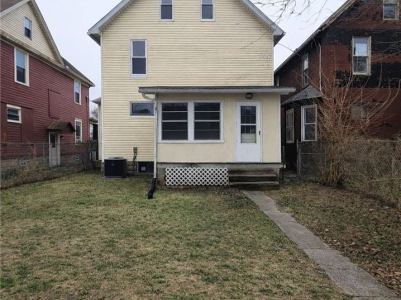 906 Harrison Avenue SW, Canton, OH 44706 Photo 4