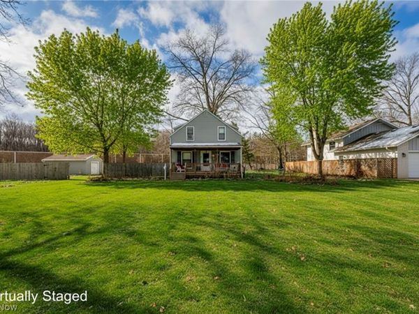 27711 Southern Avenue , North Olmsted, OH 44070