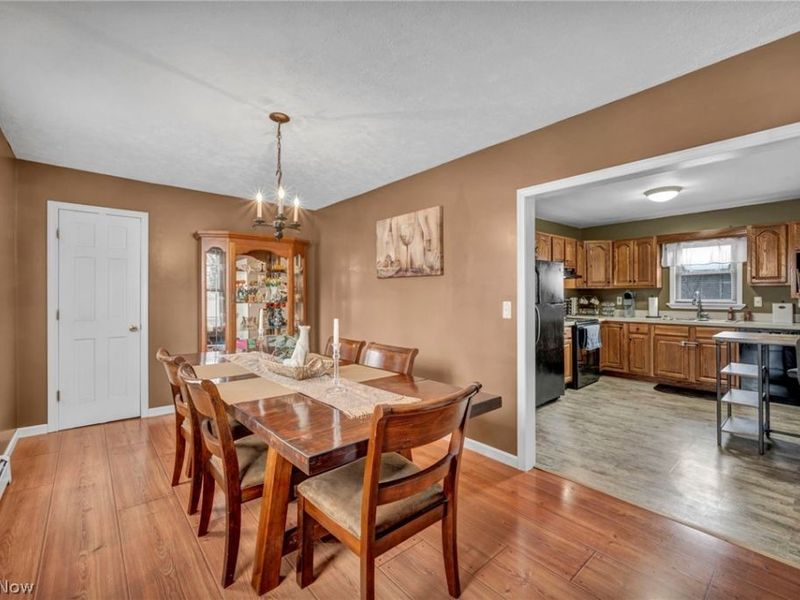 27711 Southern Avenue, North Olmsted, OH 44070 Photo 16