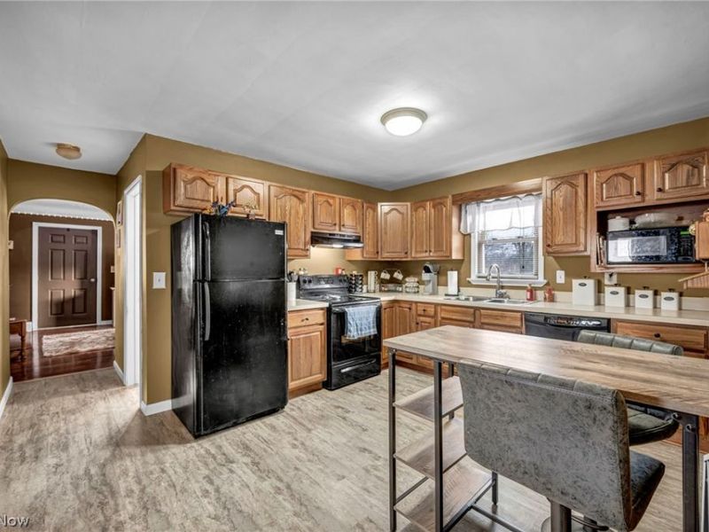 27711 Southern Avenue, North Olmsted, OH 44070 Photo 6