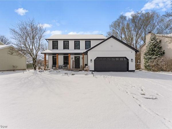 681 Oakcrest Drive , Wadsworth, OH 44281