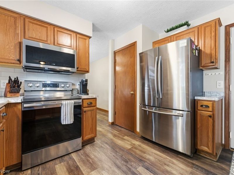 681 Oakcrest Drive, Wadsworth, OH 44281 Photo 23