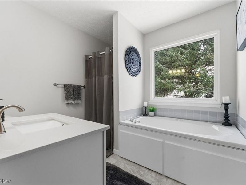 681 Oakcrest Drive, Wadsworth, OH 44281 Photo 33