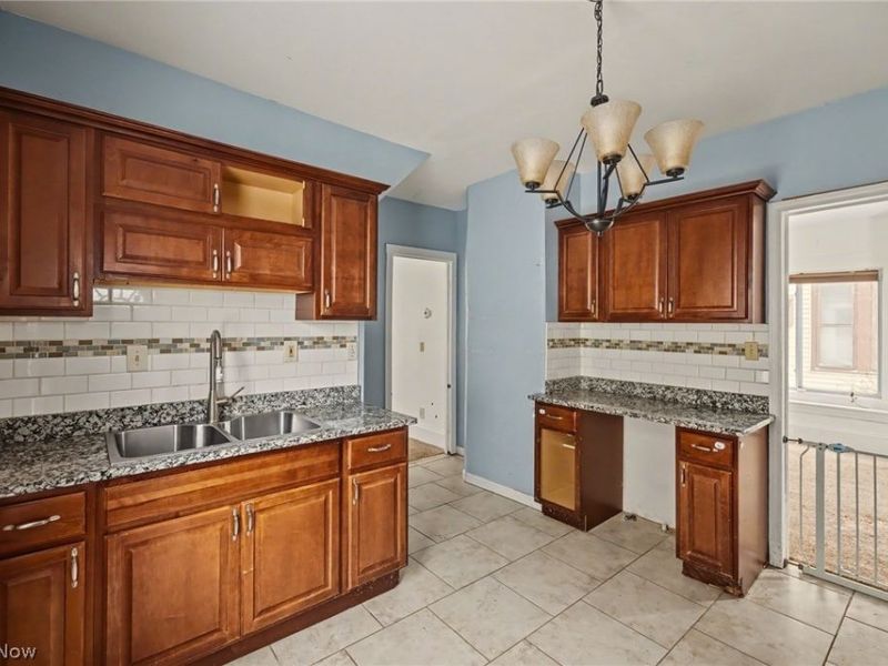 1474 Winchester Avenue, Lakewood, OH 44107 Photo 8