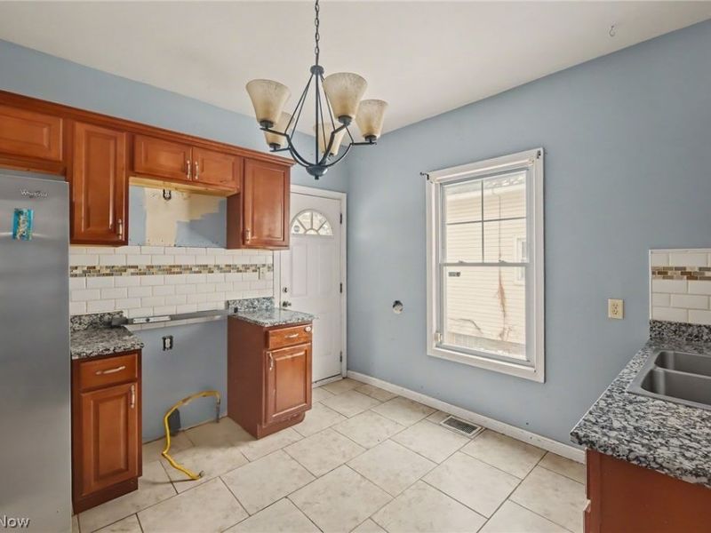 1474 Winchester Avenue, Lakewood, OH 44107 Photo 9