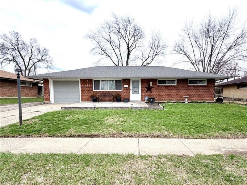 5424 Barnard Drive, Huber Heights, OH 45424 Photo 2