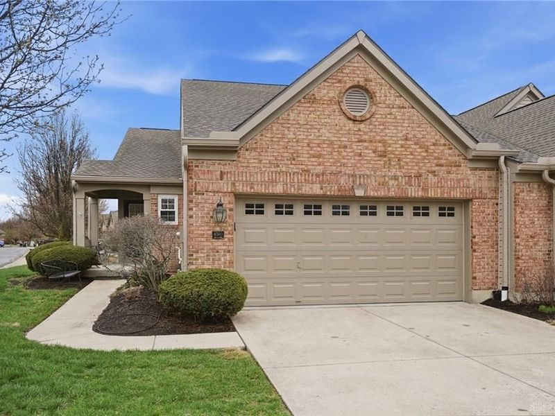 6560 Twin Lakes Drive, Mason, OH 45040 Photo 2