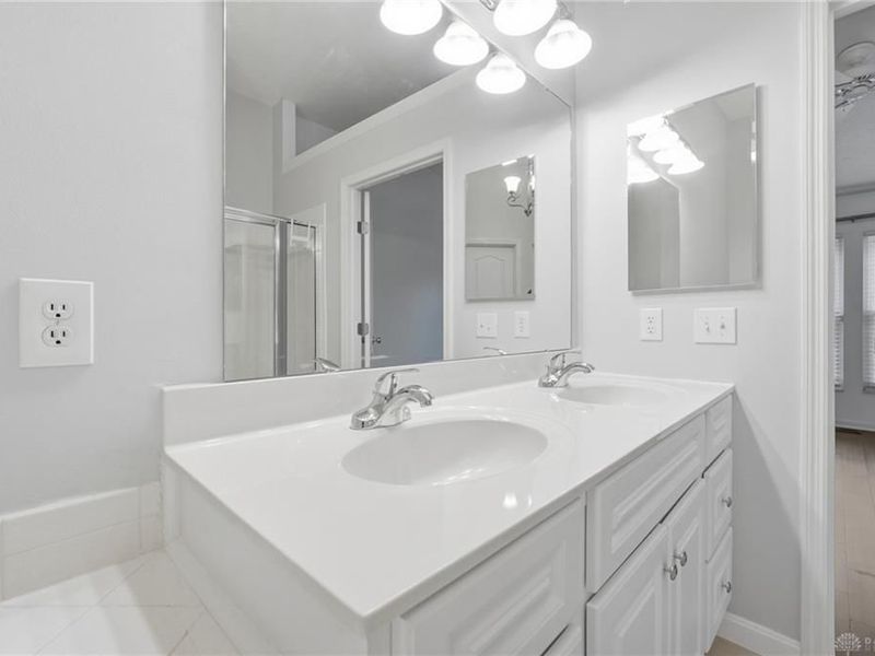 6560 Twin Lakes Drive, Mason, OH 45040 Photo 22