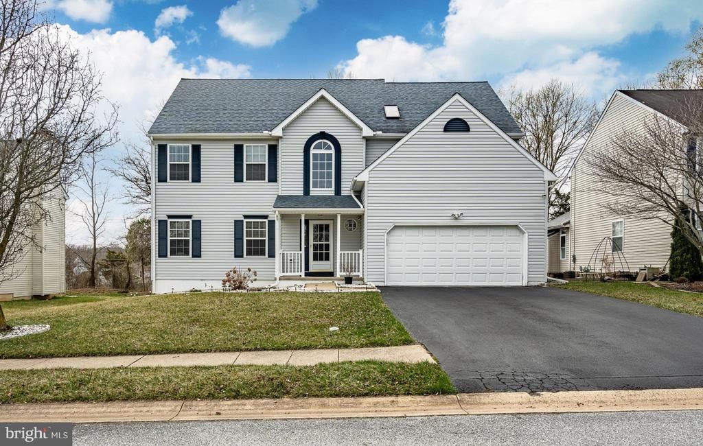 107 W FLAGSTONE DRIVE Newark, DE 