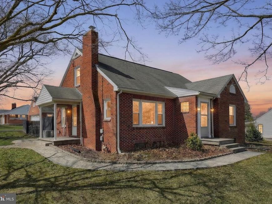 1826 Powder Mill Road, York, PA 17402 Main Photo