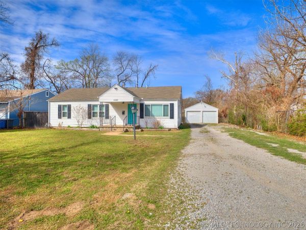 5320 S Delaware Place, Tulsa, OK 74105