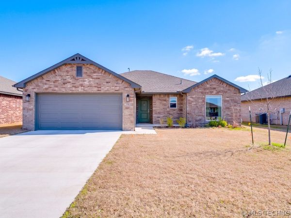 3969 S 152nd Avenue E, Tulsa, OK 74134