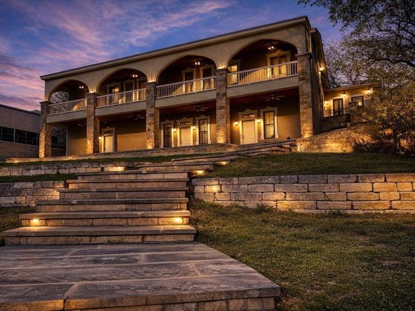 802 Main ST, Bastrop, TX 78602