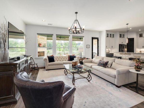 105 Graystone LN, Georgetown, TX 78633
