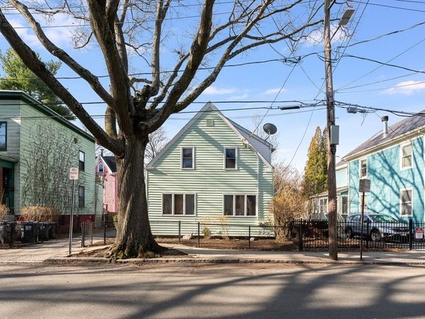 20 Chalk Street, Cambridge, MA 02139