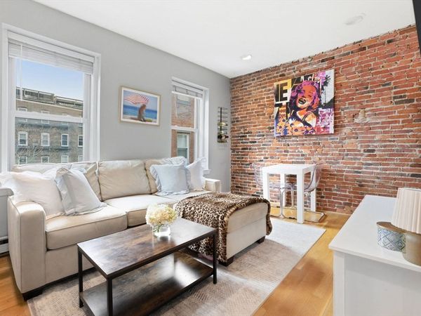 16 Foster St, Unit 7, Boston, MA 02109