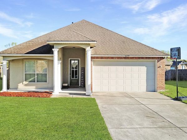 10459 Oakmount Dr, Denham Springs, LA 70706