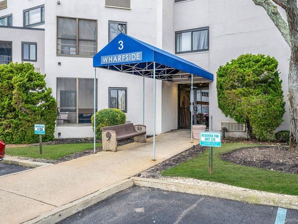 725 Miller Avenue , Unit 439, Freeport, NY 11520