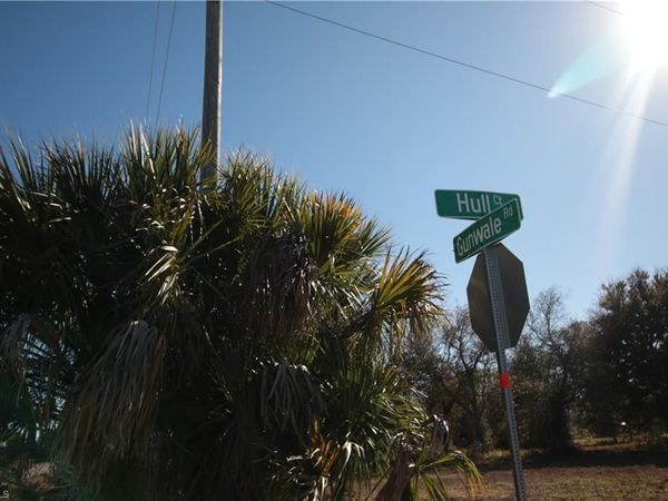 1 Hull CT, PLACIDA, FL 33946