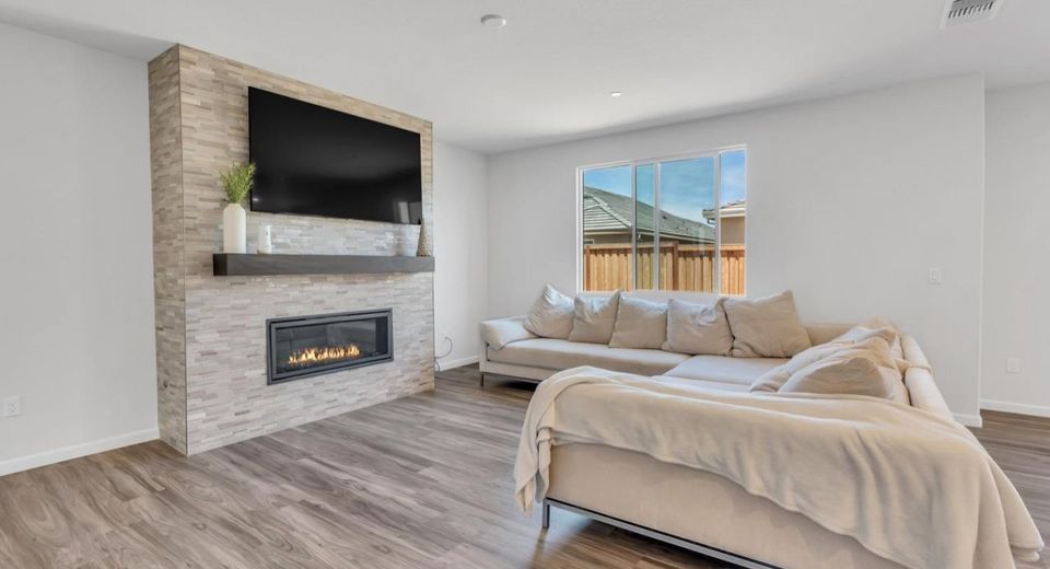 9597 Ogden Ranch Rd, Sacramento, CA 95829 Photo