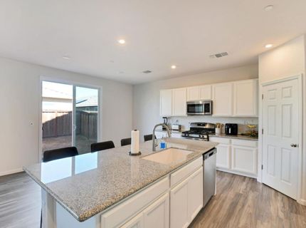 9597 Ogden Ranch Rd, Sacramento, CA 95829 Photo