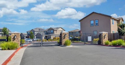 9597 Ogden Ranch Rd, Sacramento, CA 95829 Photo