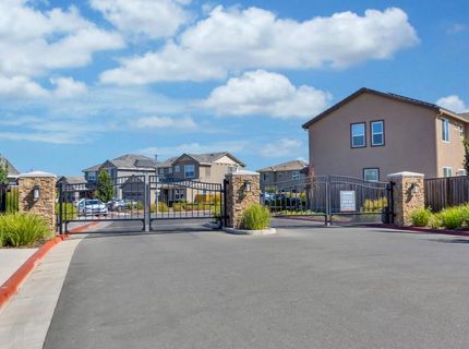 9597 Ogden Ranch Rd, Sacramento, CA 95829 Photo