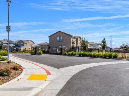 9597 Ogden Ranch Rd, Sacramento, CA 95829 Photo