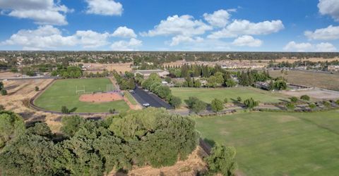 9597 Ogden Ranch Rd, Sacramento, CA 95829 Photo