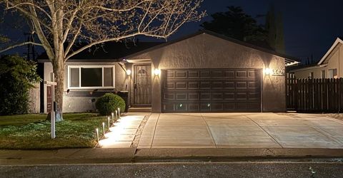 3447 Jupiter Dr, Sacramento, CA 95827 Photo