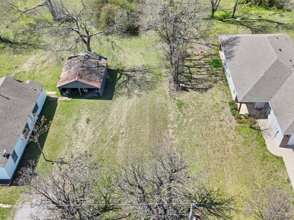 207 N Eubank Street , Unit LOT 13, Tom Bean, TX 75489