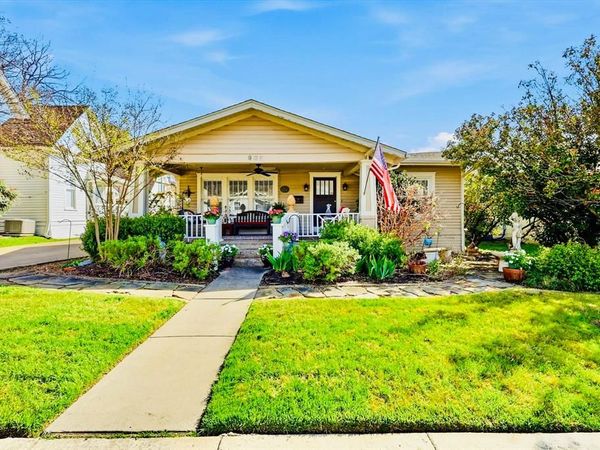 905 Tucker Street, McKinney, TX 75069