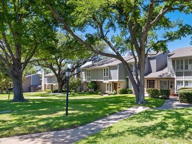 7615 Woodthrush Drive, Unit 15, Dallas, TX 75230