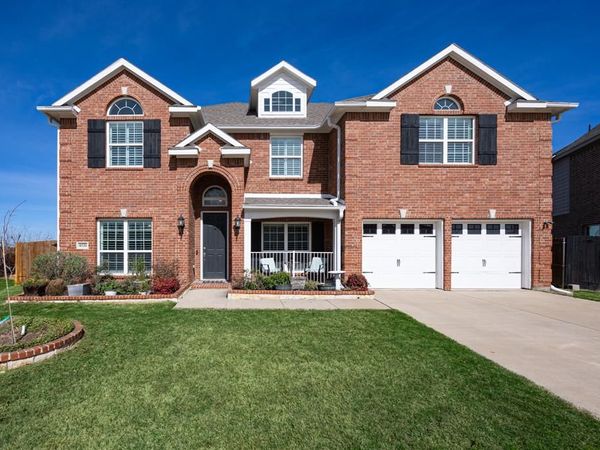 8520 Pinewood Drive, Fort Worth, TX 76123