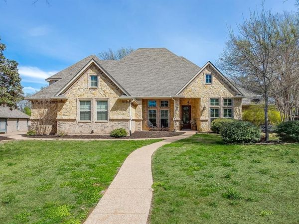 542 S Sugartree Drive, Lipan, TX 76462