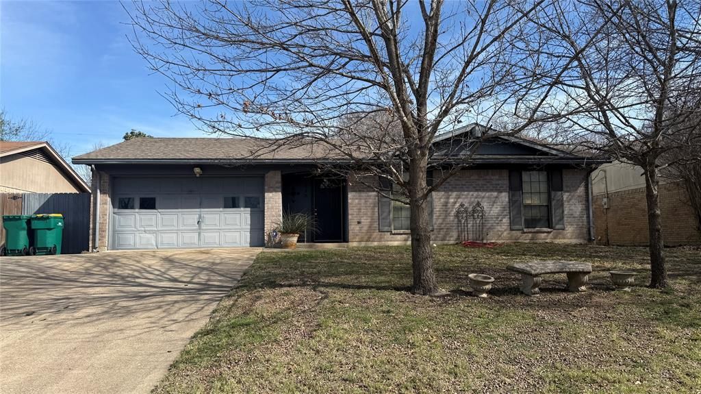 1315 Saturn Drive, Cedar Hill, TX 75104 Main Photo