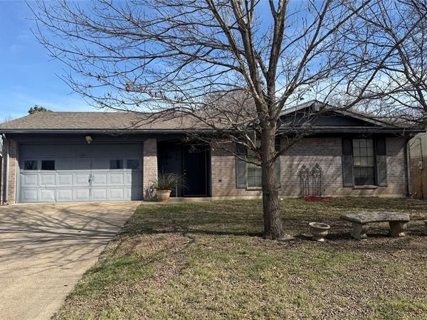 1315 Saturn Drive, Cedar Hill, TX 75104