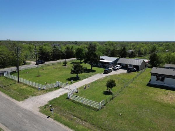 8944 Whiskers Road, Quinlan, TX 75474
