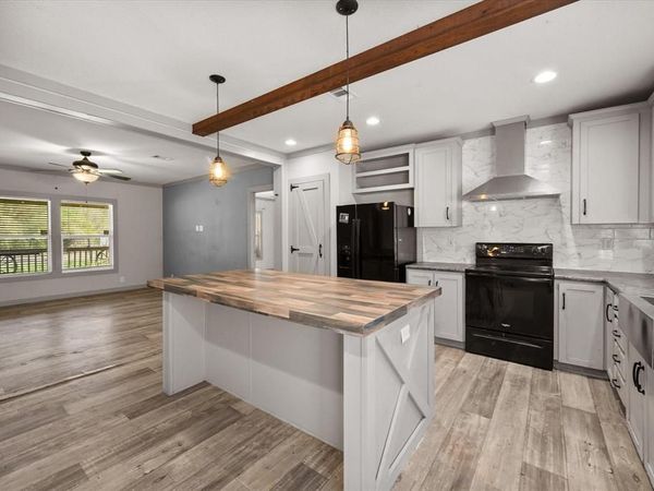 104 Geronimo Trail, Mabank, TX 75156