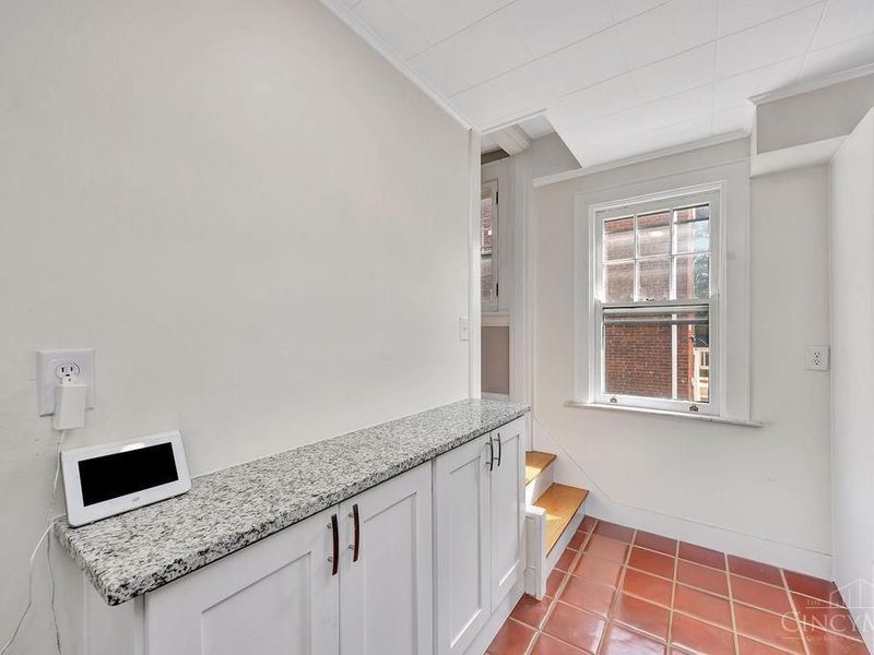 2913 Madison, Cincinnati, OH 45209 Photo 18