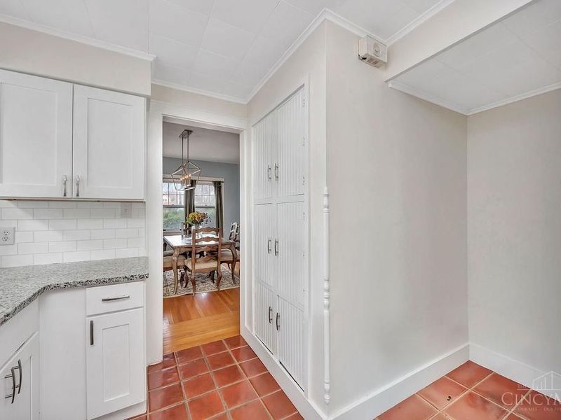 2913 Madison, Cincinnati, OH 45209 Photo 19