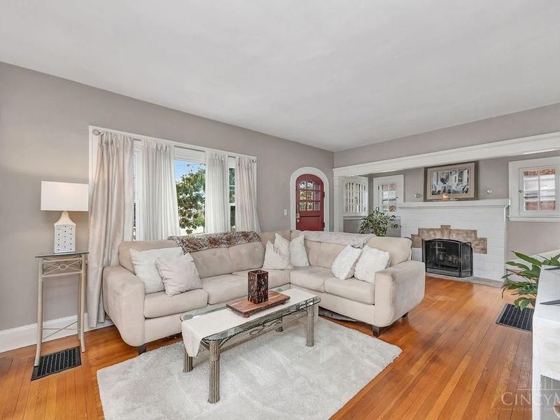 2913 Madison, Cincinnati, OH 45209 Photo 7