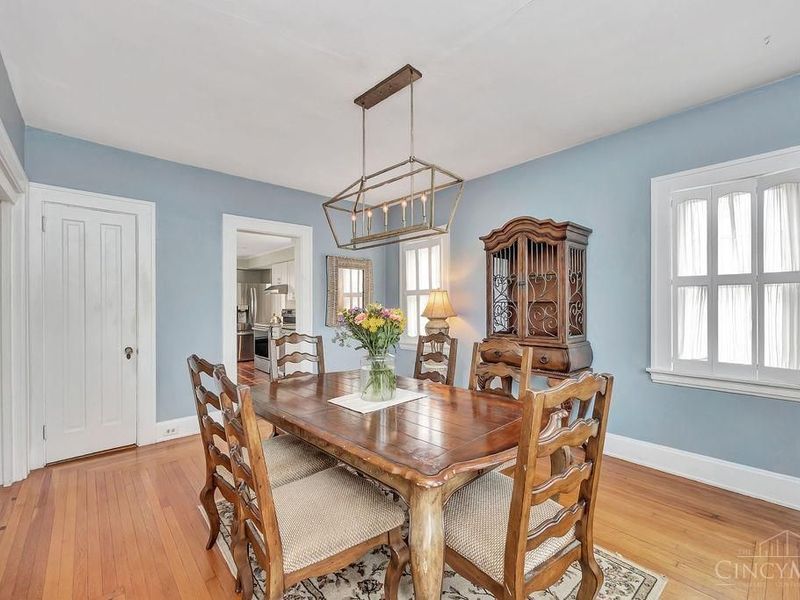 2913 Madison, Cincinnati, OH 45209 Photo 9