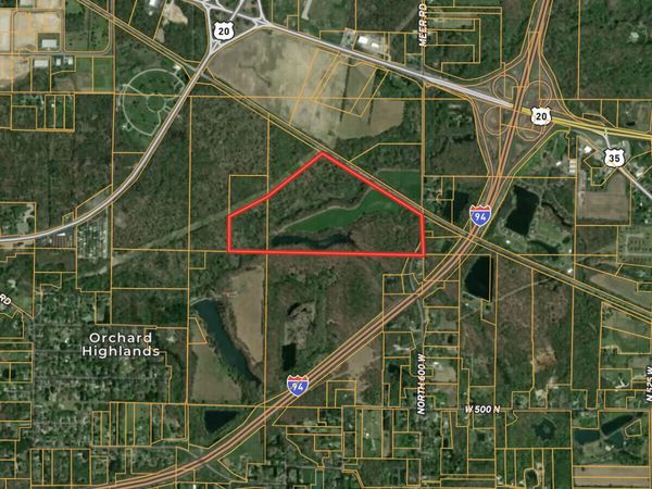 V/l N 600 W, Michigan City, IN 46360