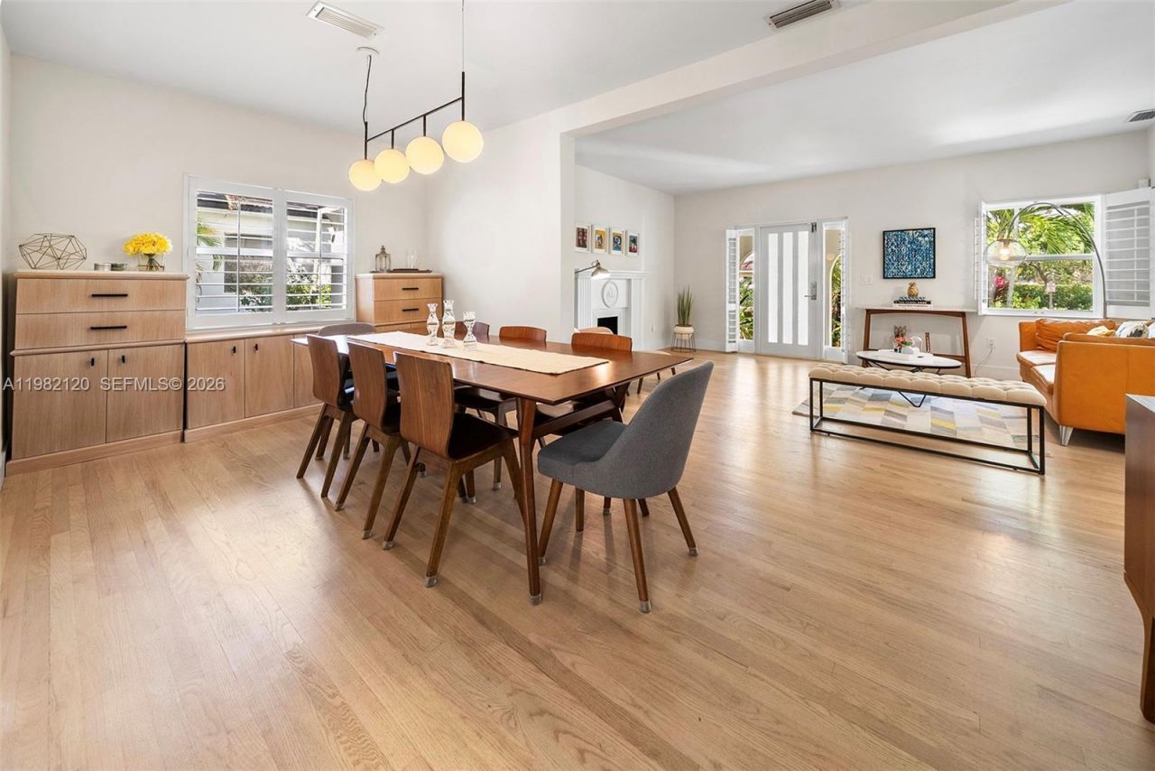 14 San Sebastian Ave, Coral Gables, FL 33134 Photo