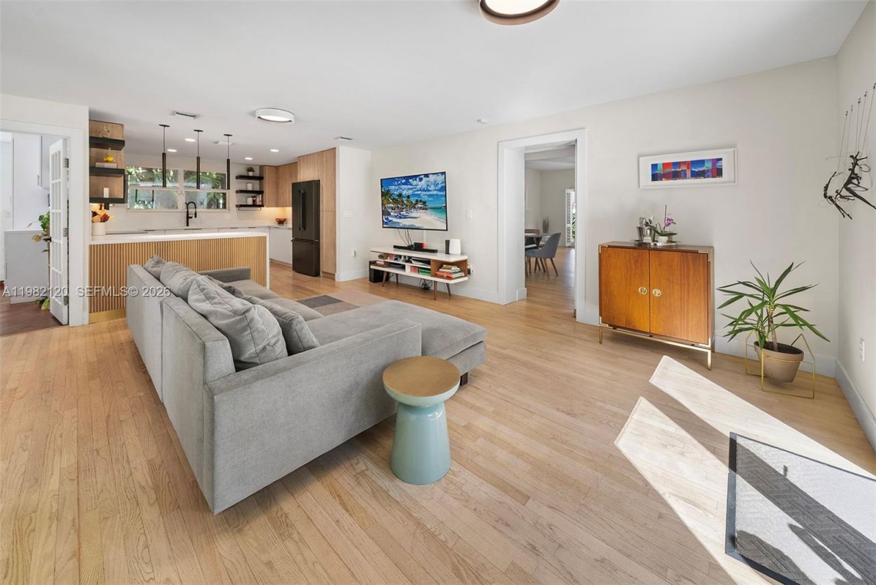 14 San Sebastian Ave, Coral Gables, FL 33134 Photo