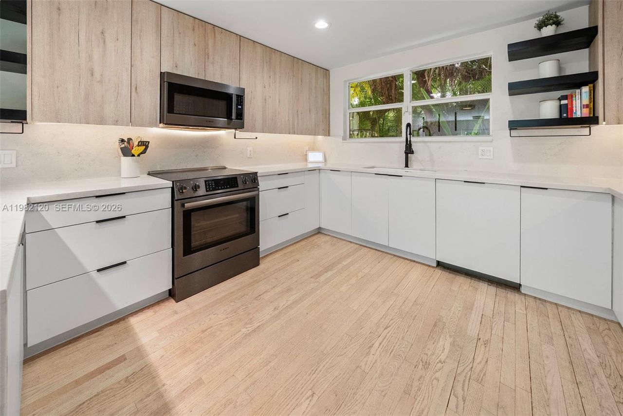 14 San Sebastian Ave, Coral Gables, FL 33134 Photo