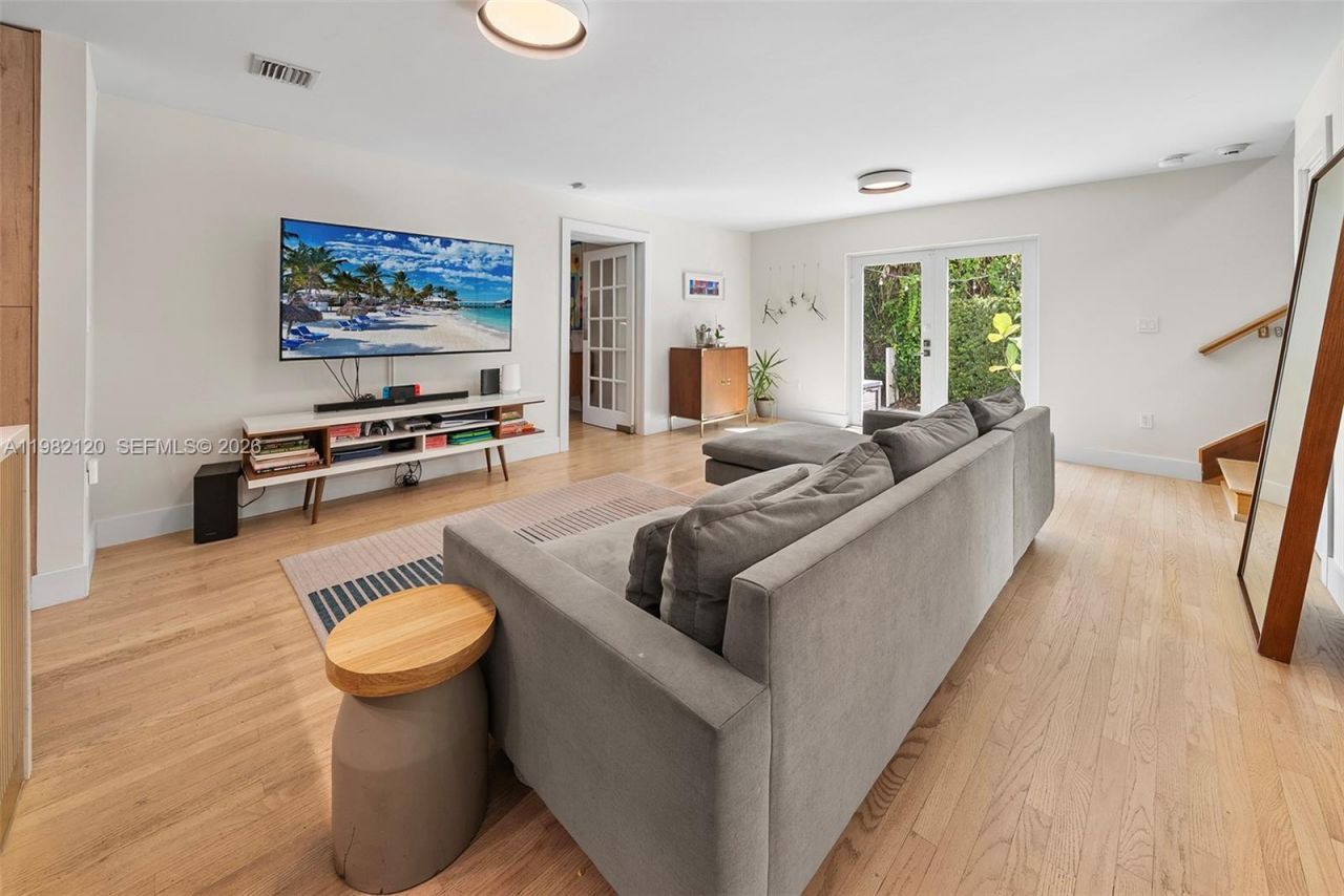 14 San Sebastian Ave, Coral Gables, FL 33134 Photo