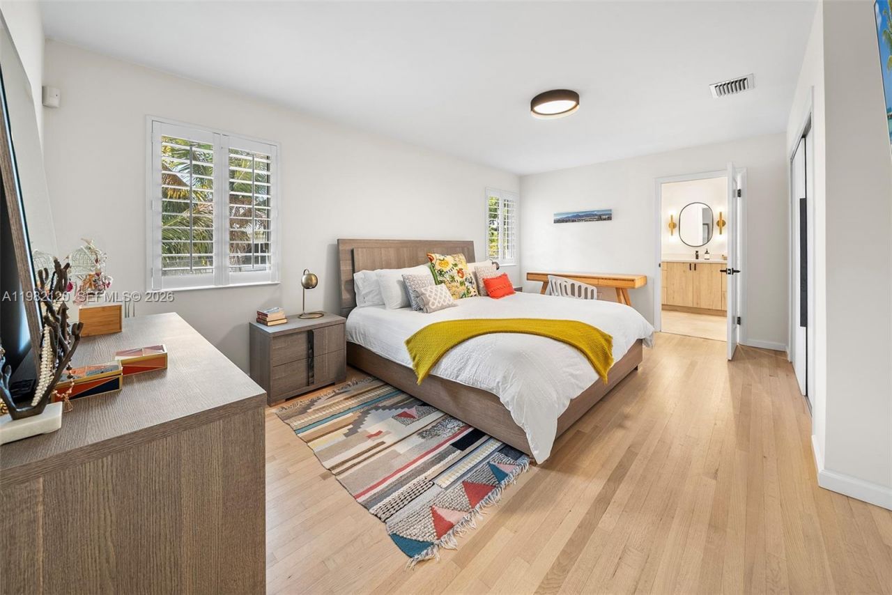 14 San Sebastian Ave, Coral Gables, FL 33134 Photo