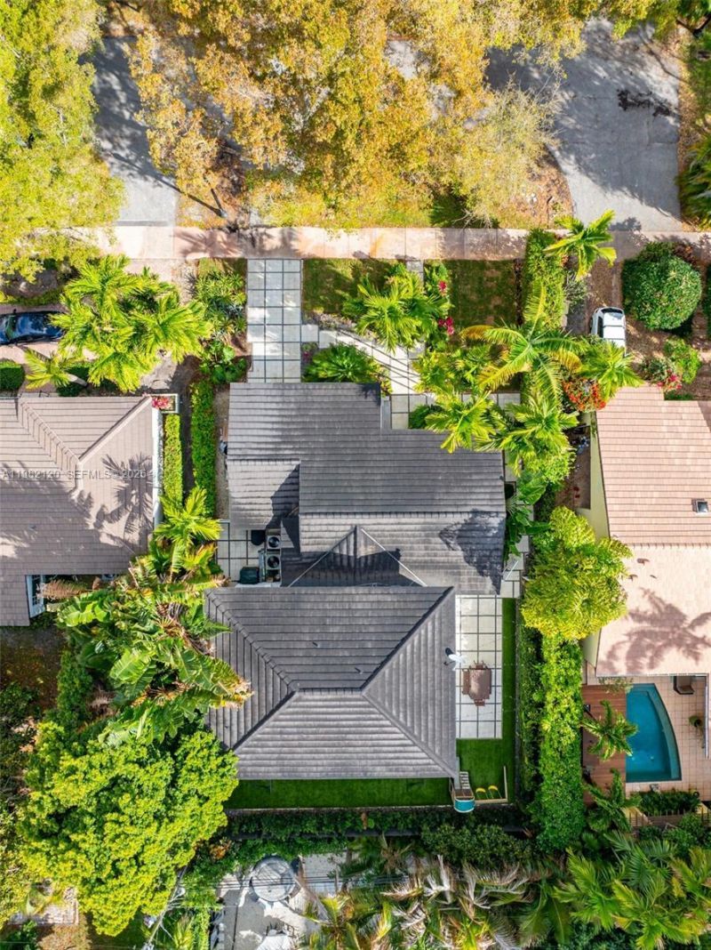 14 San Sebastian Ave, Coral Gables, FL 33134 Photo